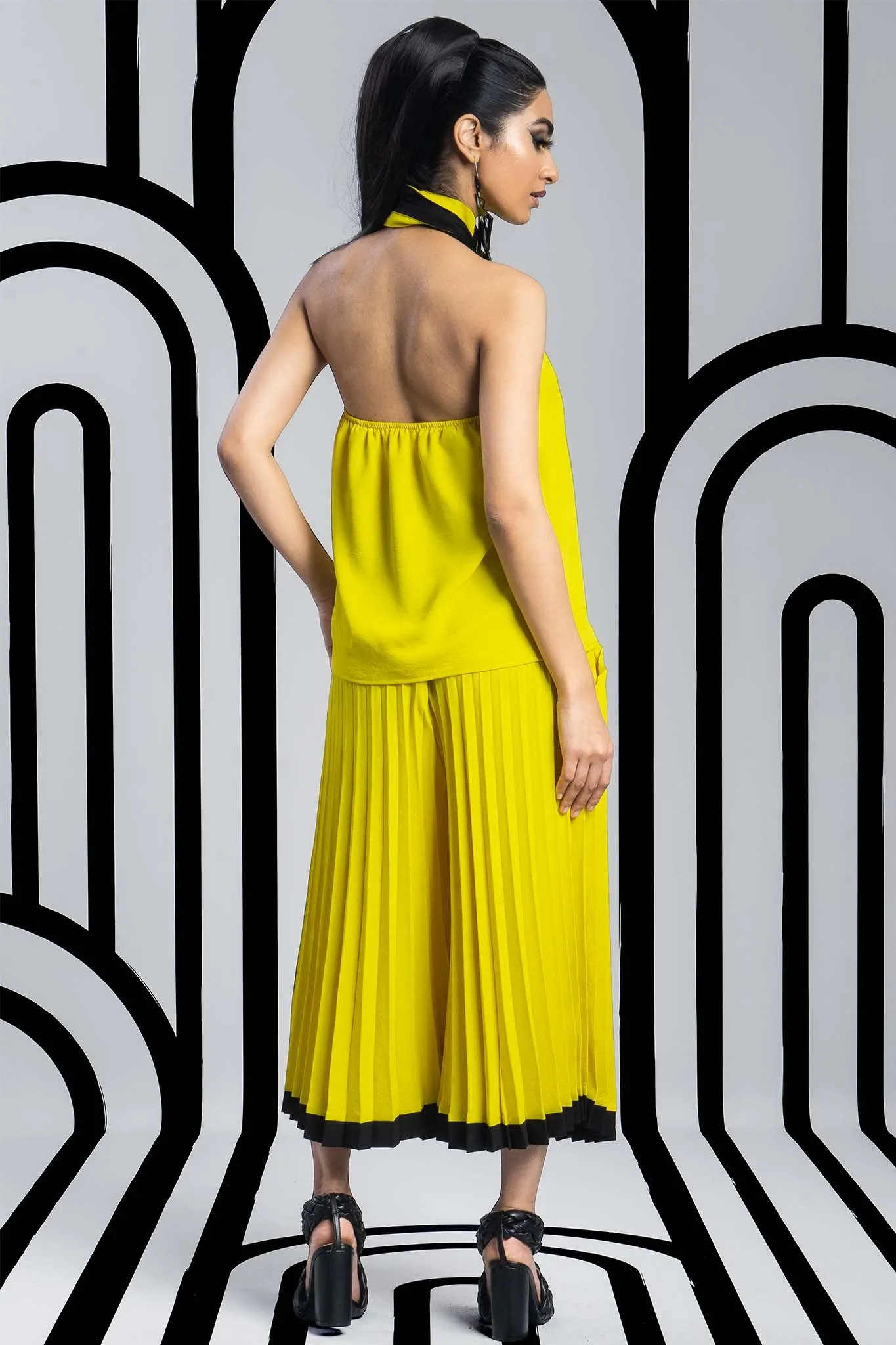 ANYA Yellow Black