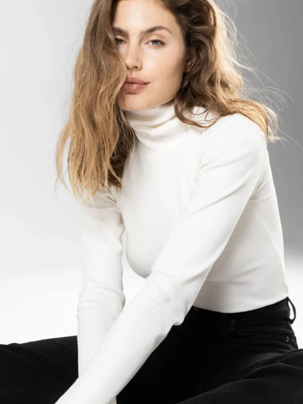 CAMILLA PIHL PETRA RIB TURTLENECK ECRU