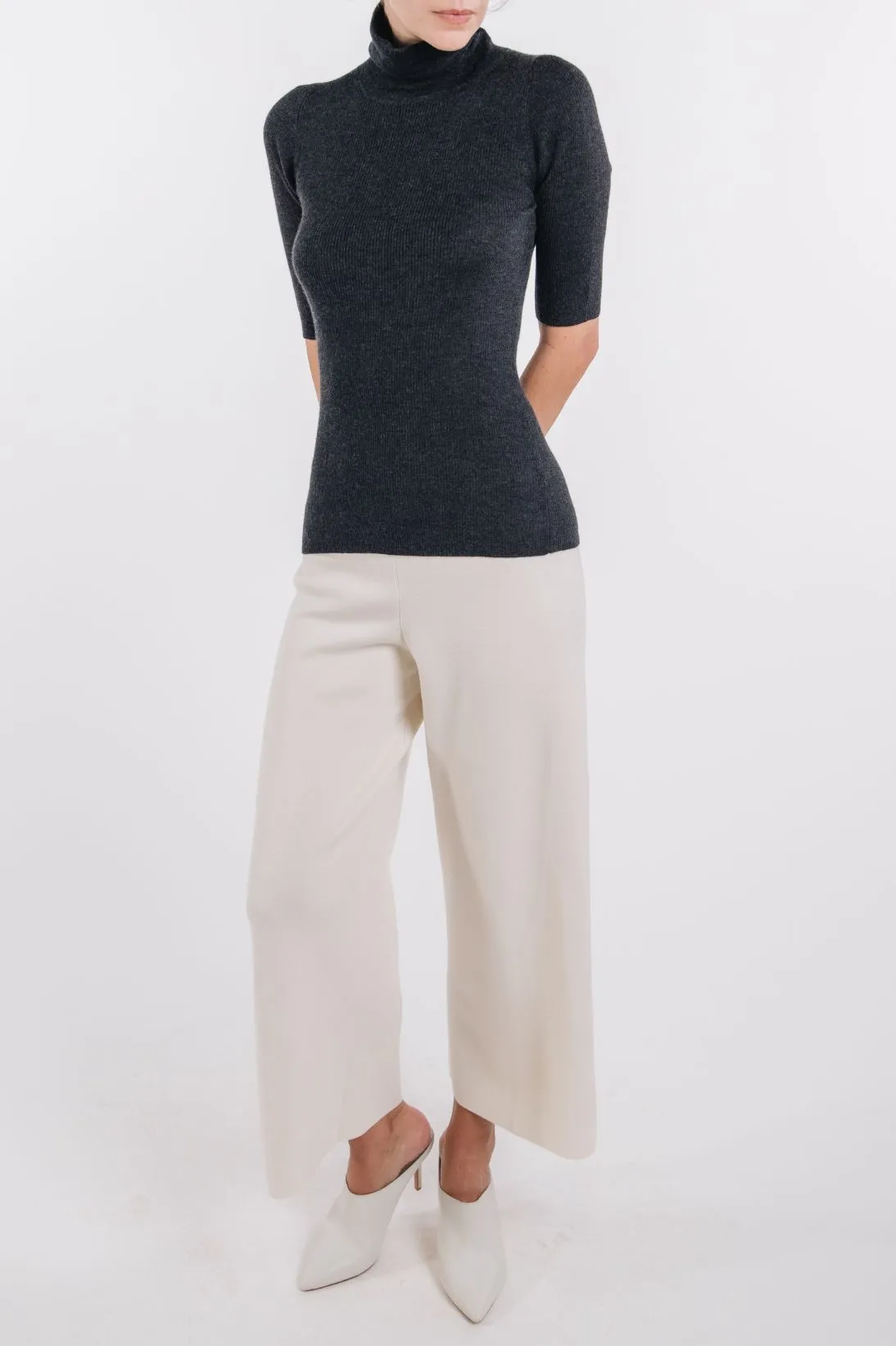 CASHMERE RIBBED ELBOW SLEEVE TURTLENECK