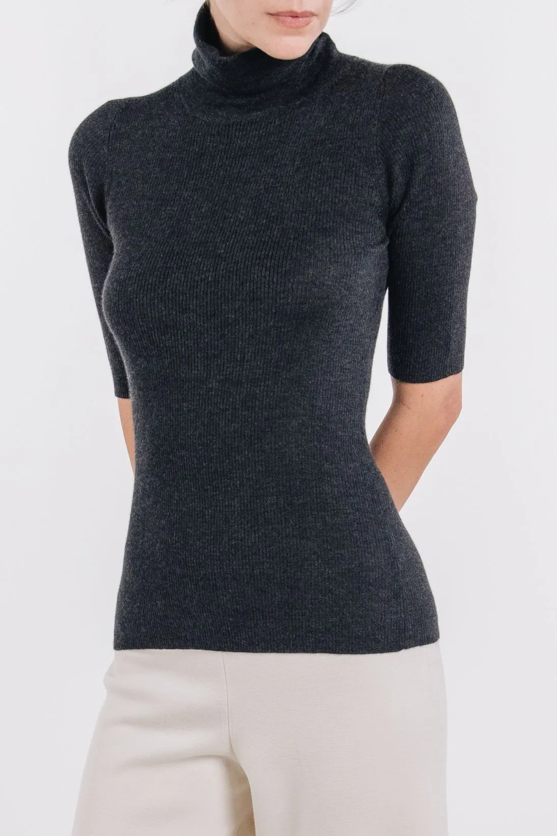 CASHMERE RIBBED ELBOW SLEEVE TURTLENECK