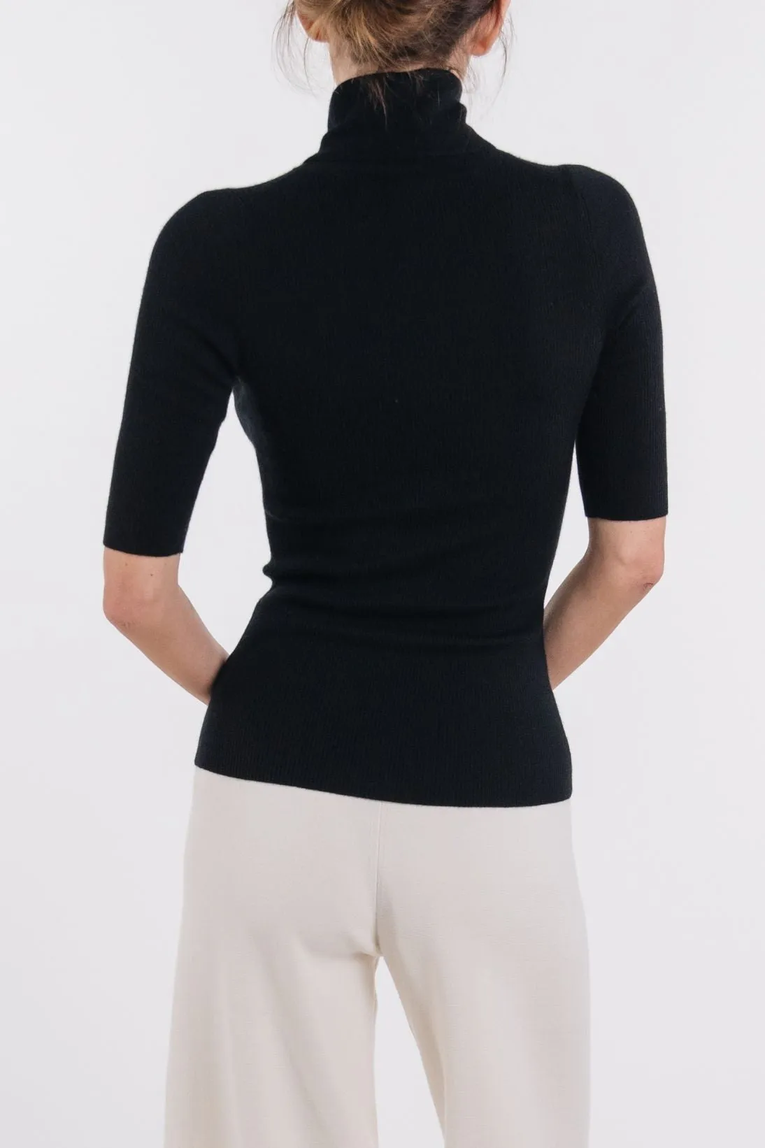 CASHMERE RIBBED ELBOW SLEEVE TURTLENECK