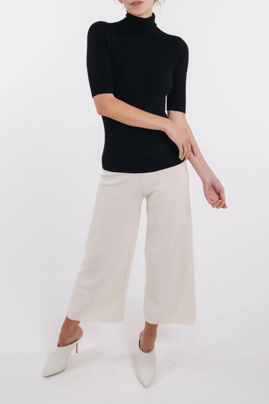 CASHMERE RIBBED ELBOW SLEEVE TURTLENECK