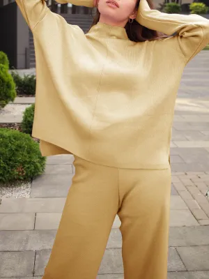 Cosy Solid Color Turtleneck Knit Set