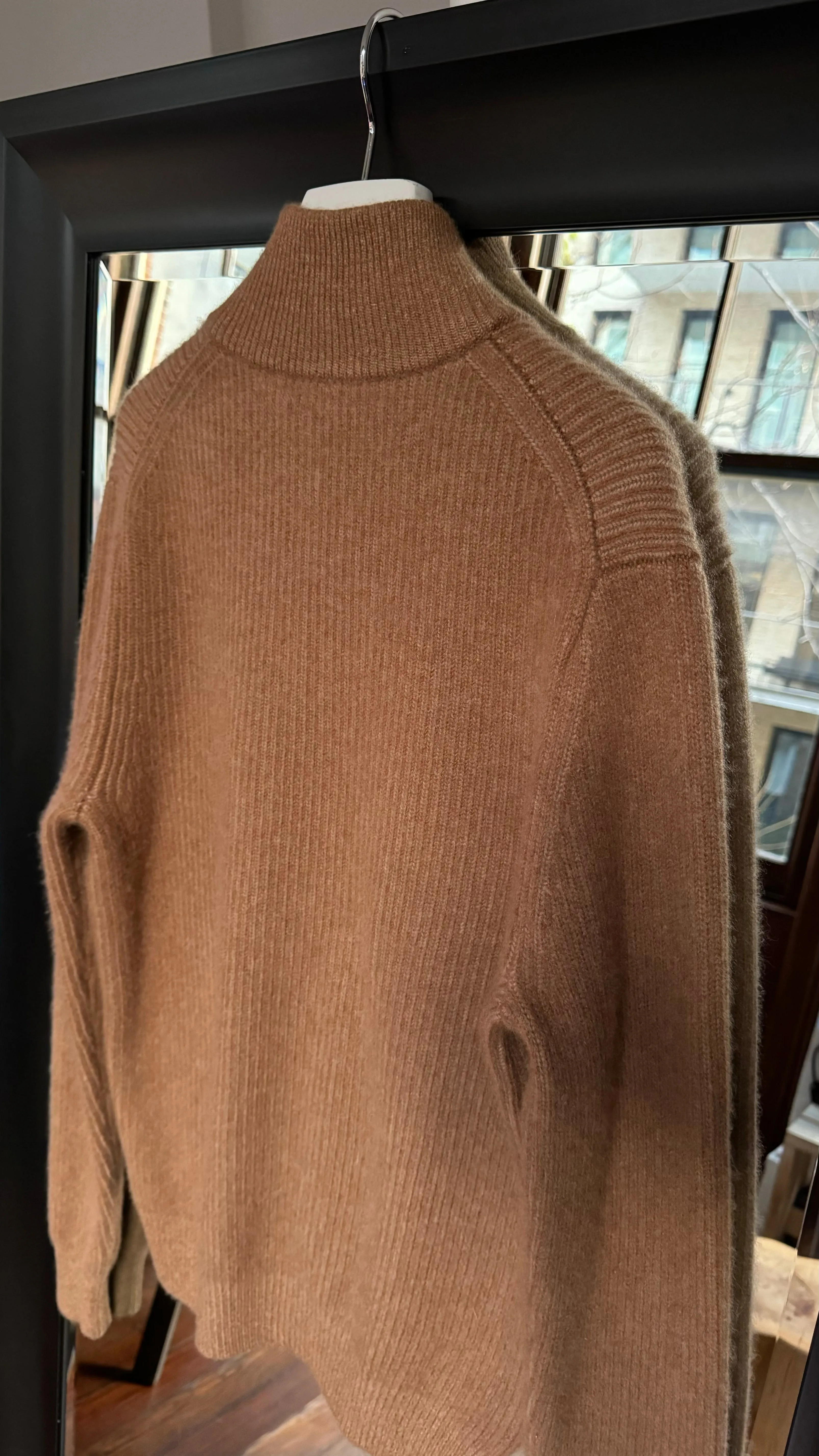 NEIMAN MARCUS Men’s Sweater