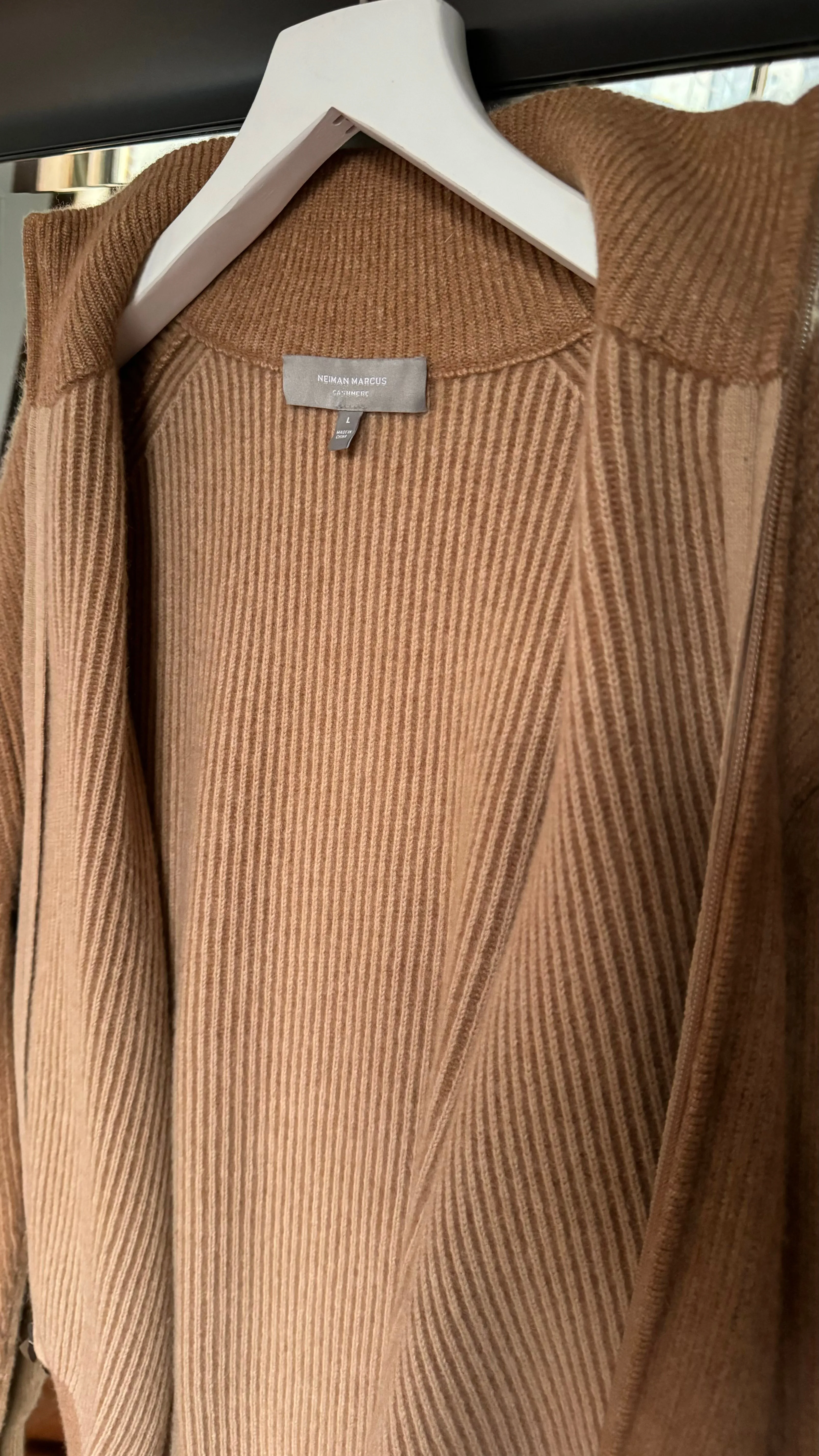 NEIMAN MARCUS Men’s Sweater