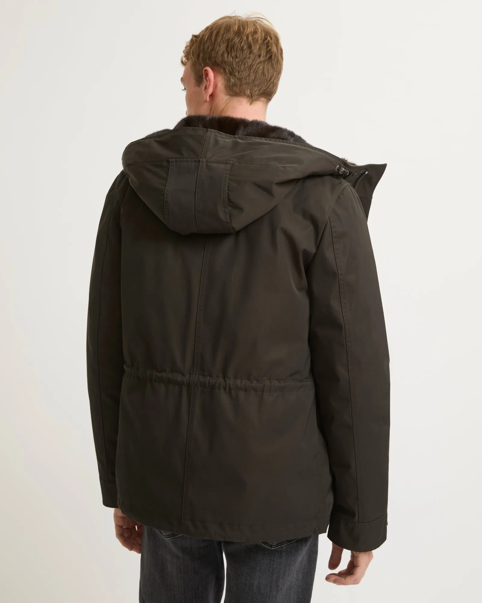 Parka fittée en gabardine technique et vison