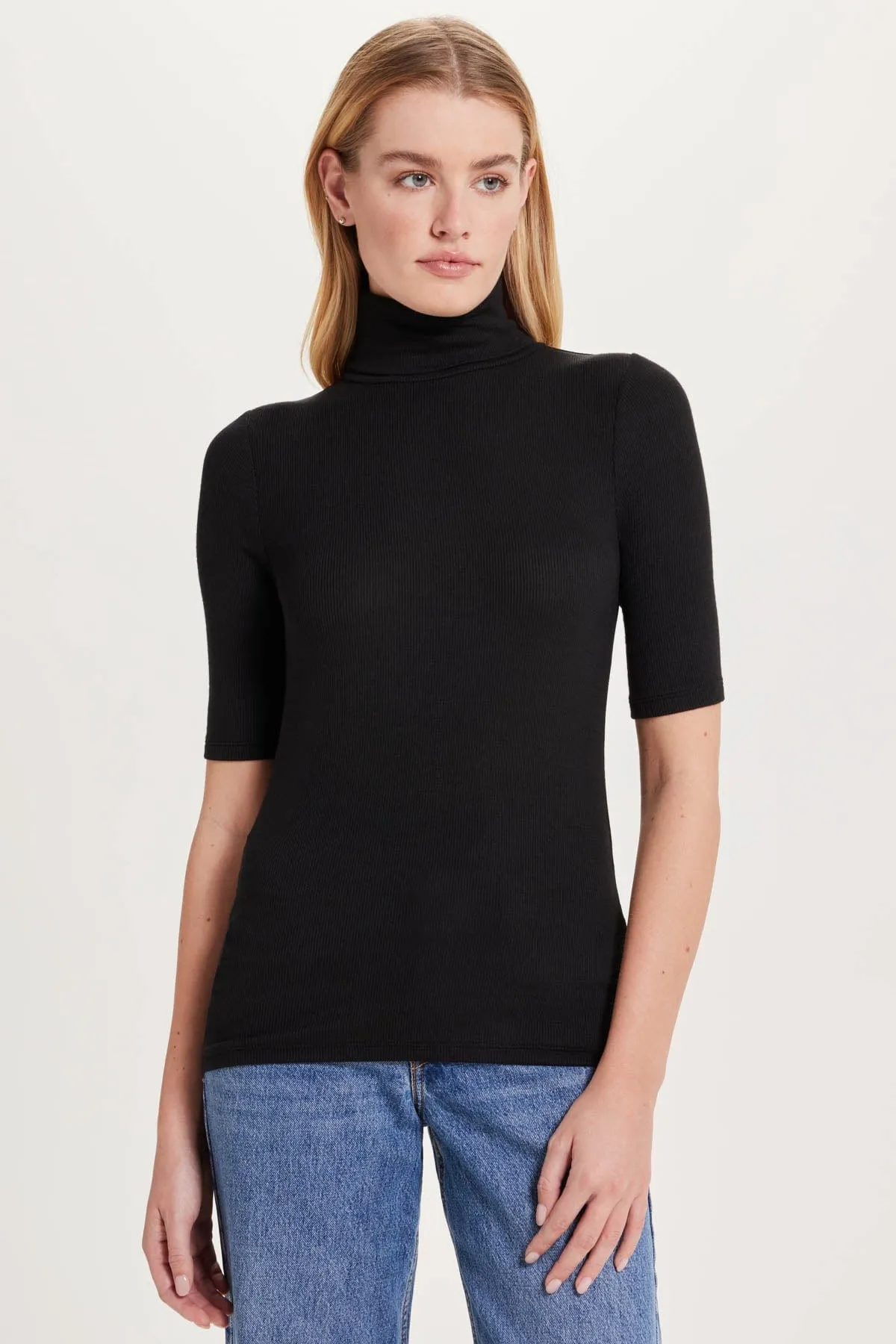 Ribbed Half Sleeve Turtleneck