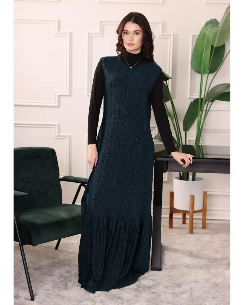 S6954 Black Ribbed Turtleneck 57" Maxi Shell Dress
