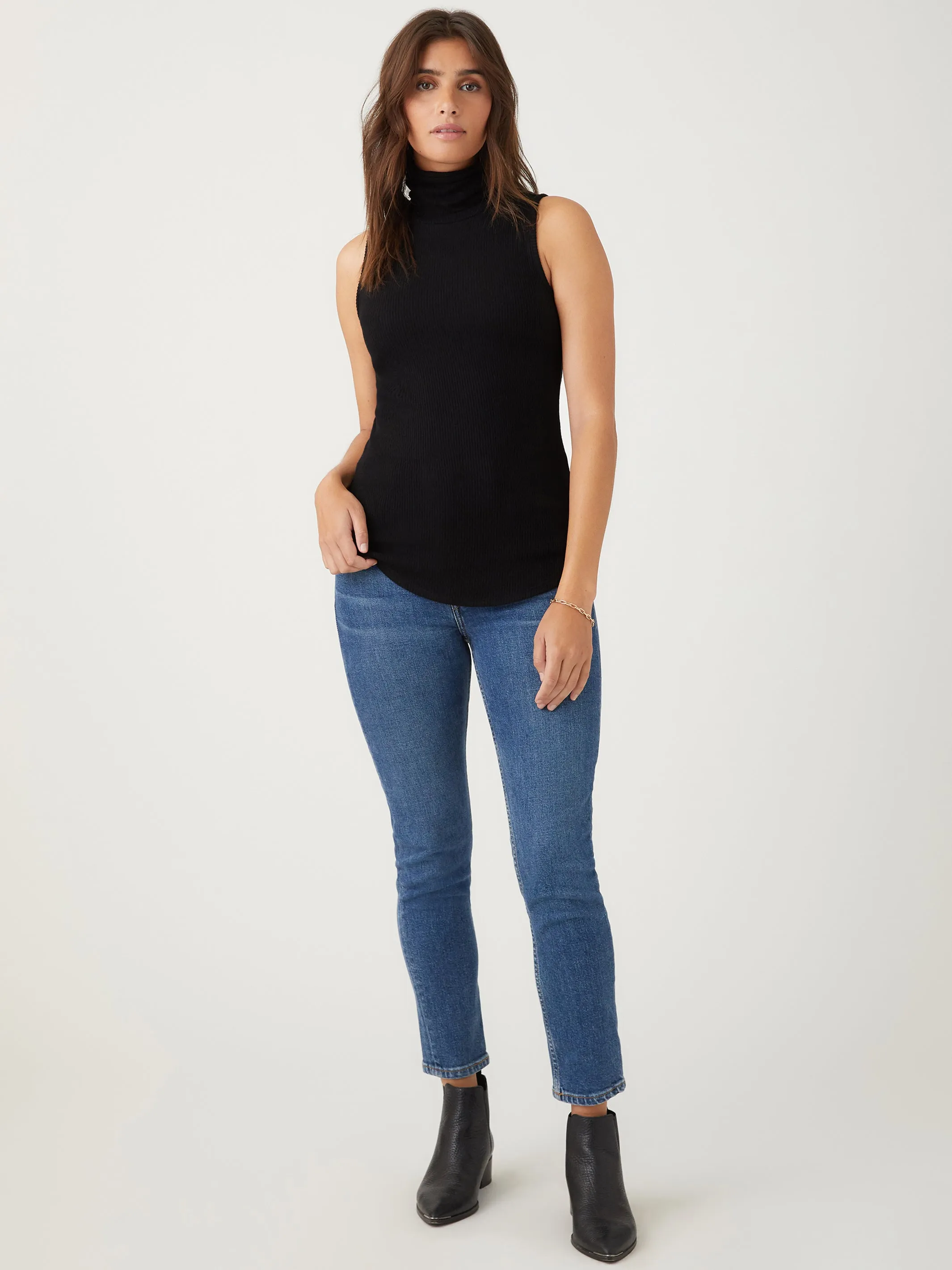 Sleeveless Turtleneck