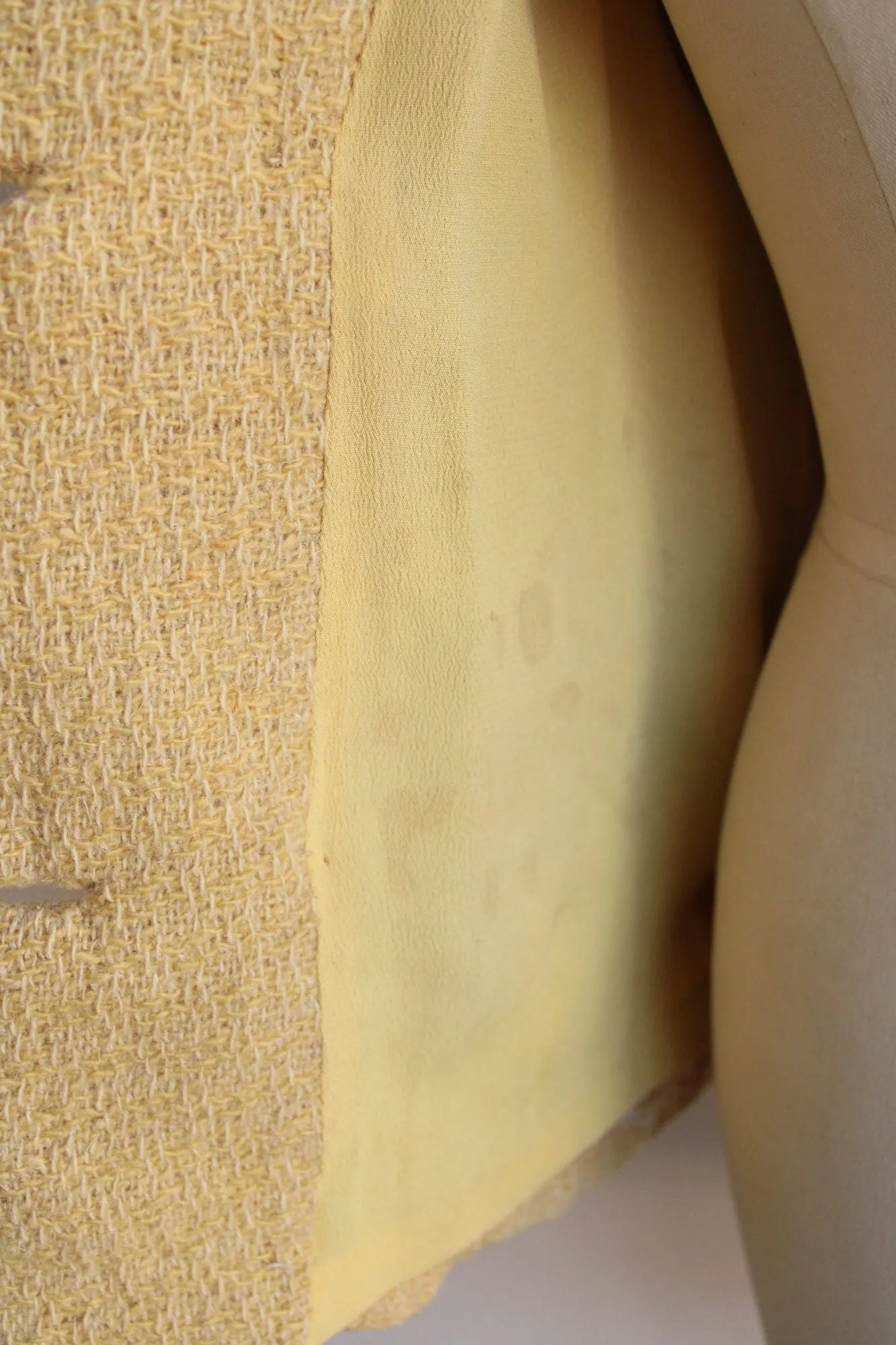 Vintage 1960s Yellow Jacket with Black velvet Collar