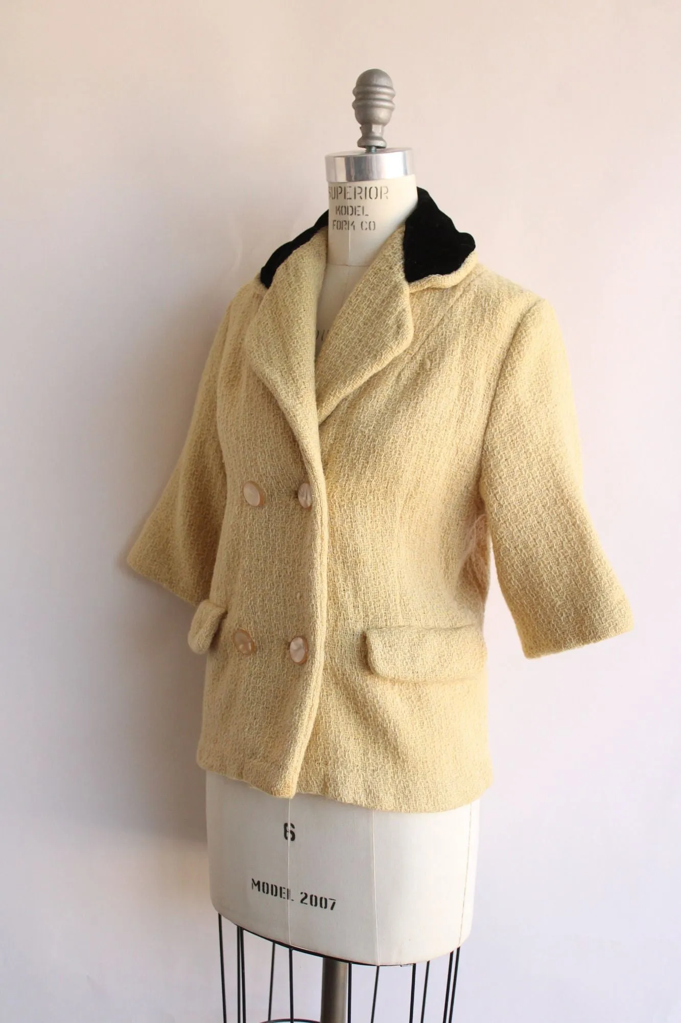 Vintage 1960s Yellow Jacket with Black velvet Collar