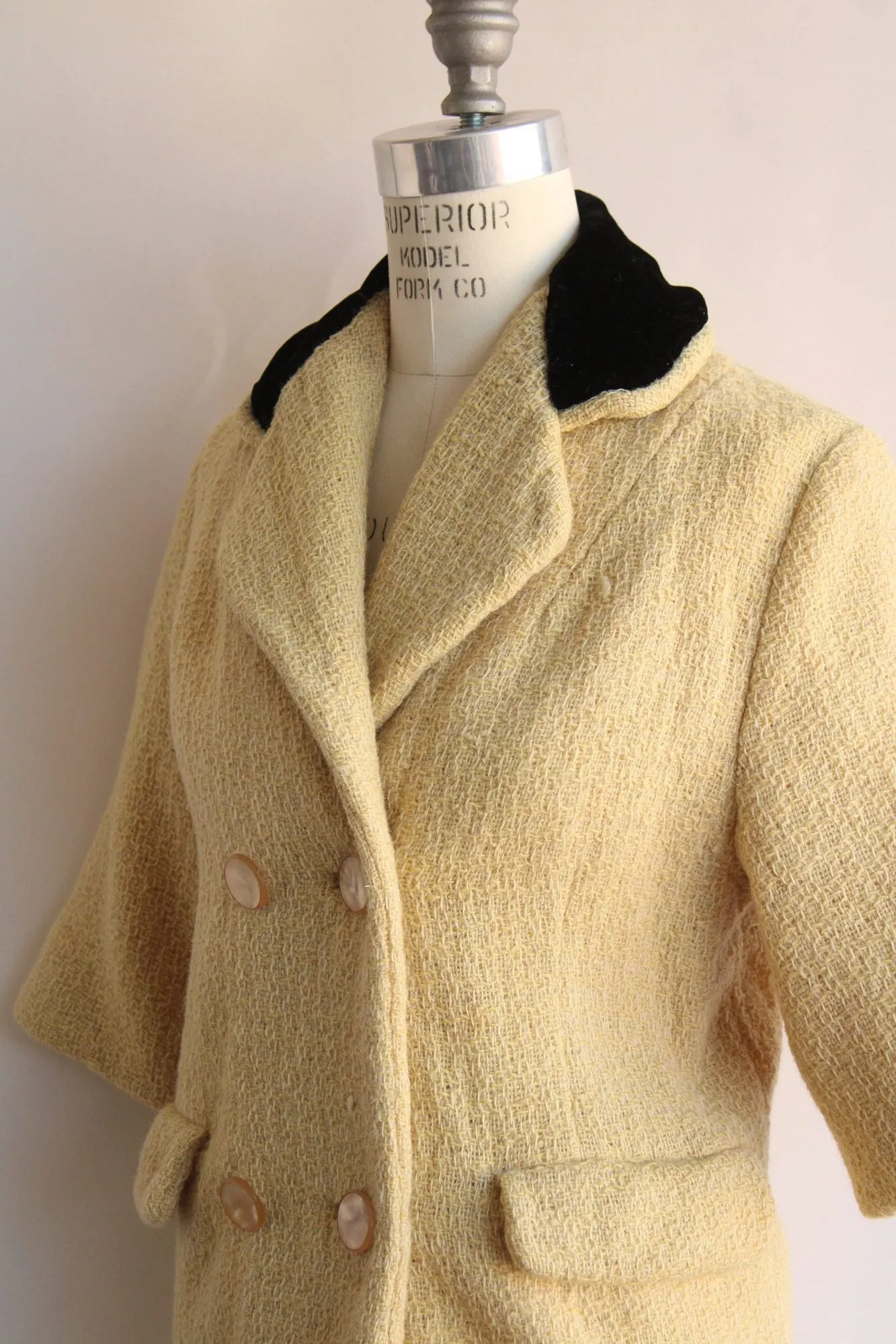 Vintage 1960s Yellow Jacket with Black velvet Collar
